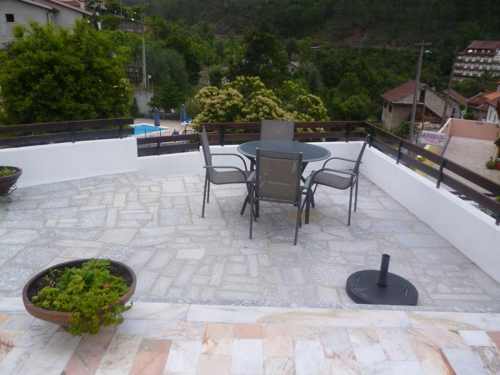 Casa Marciana Guest House Geres Luaran gambar